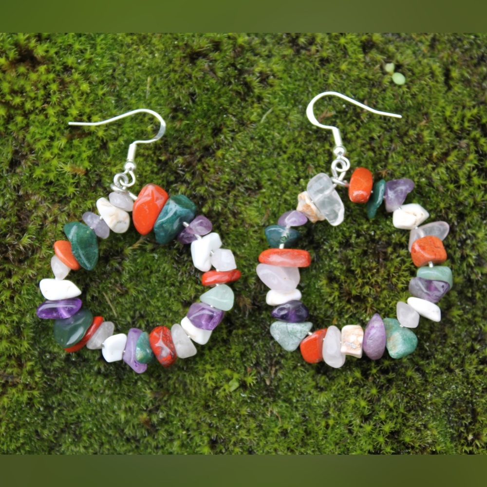 🥳SALE🥳Stone chip hoop earrings